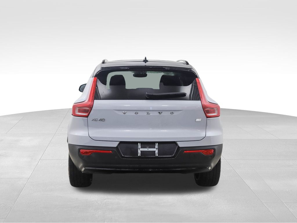 2021 Volvo XC40 Recharge Core 4