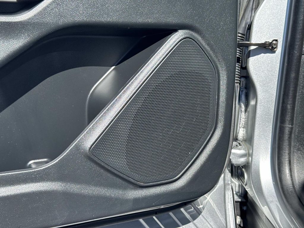 Used 2023 Ford Explorer XLT 4D Sport Utility