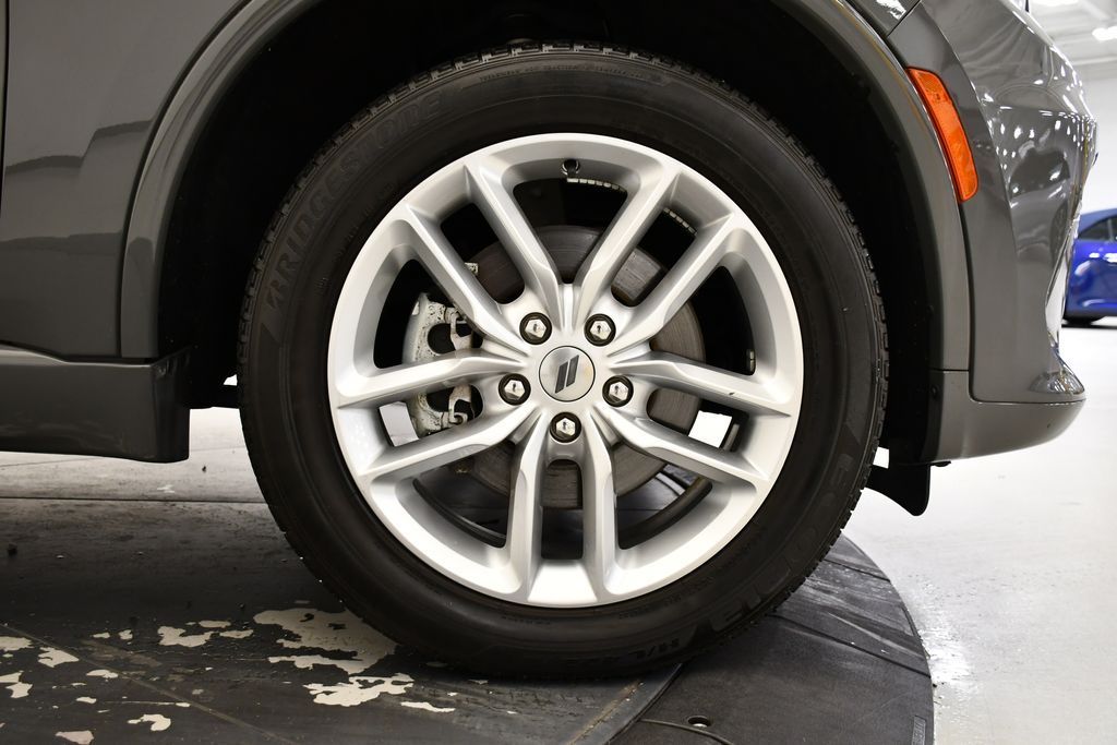 Thumbnail: 2022 Dodge Durango - 16