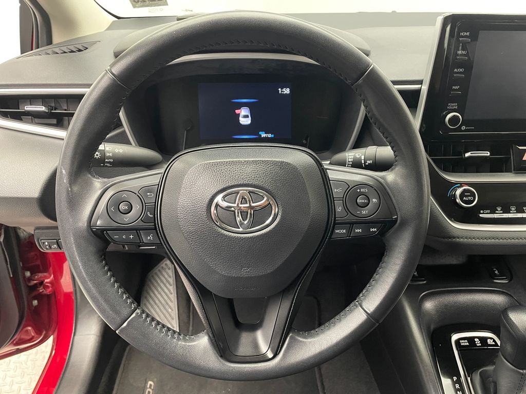 2022 Toyota Corolla LE 21