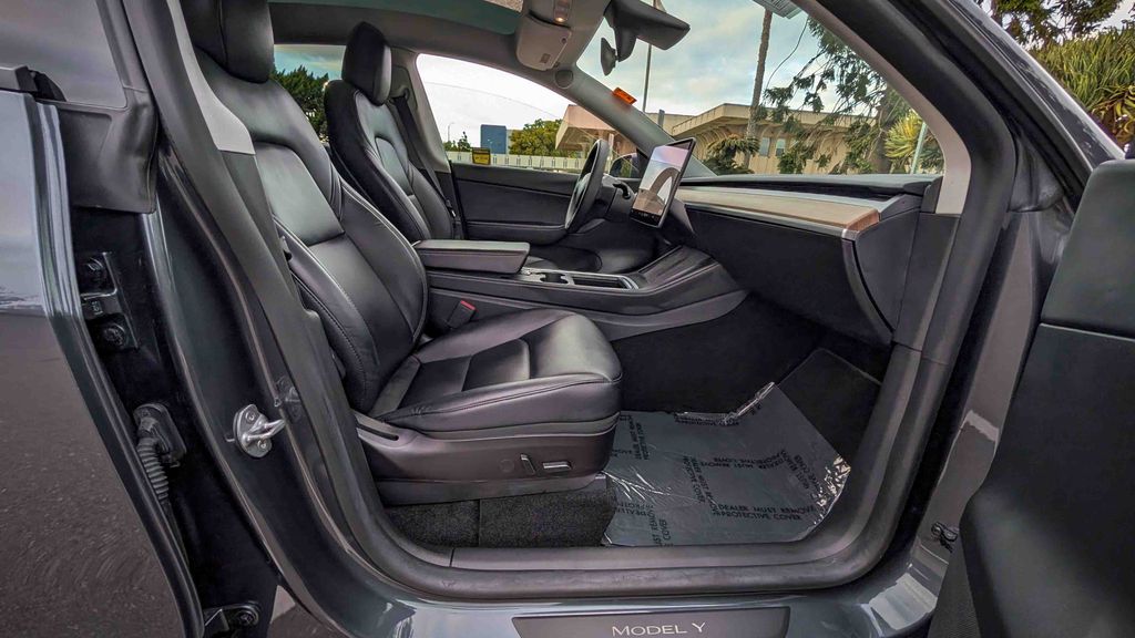 Used 2021 Tesla Model Y Long Range 4D Sport Utility