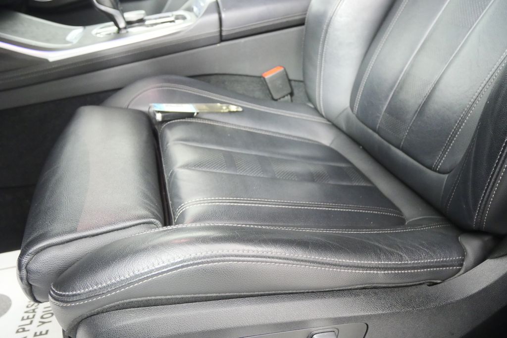 Thumbnail: 2020 BMW X7 - 10