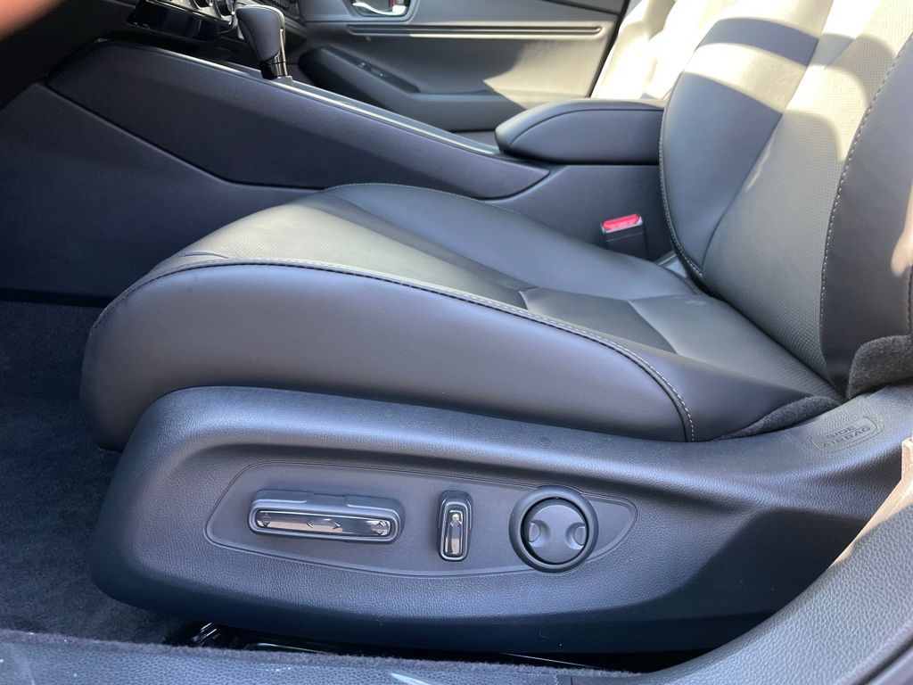 2025 Honda Accord EX-L 25