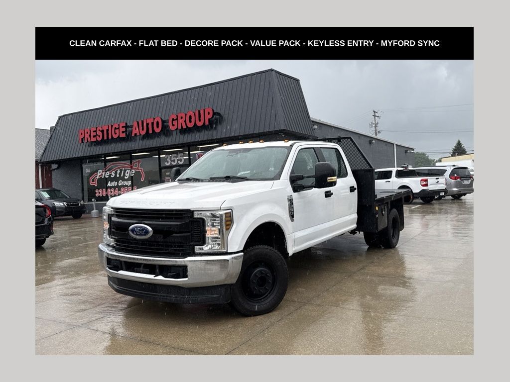 Oxford White 2019 Ford F-350 Super Duty Pickup Truck Four-Wheel Drive 6-Speed Automatic