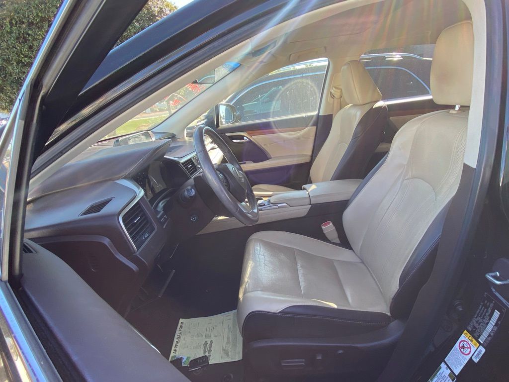 Thumbnail: 2016 Lexus RX - 9