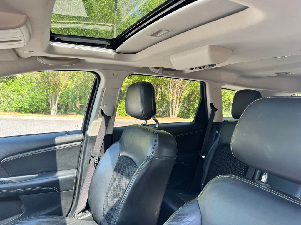 Certified Used 2020 Gray Dodge Crossroad image 11
