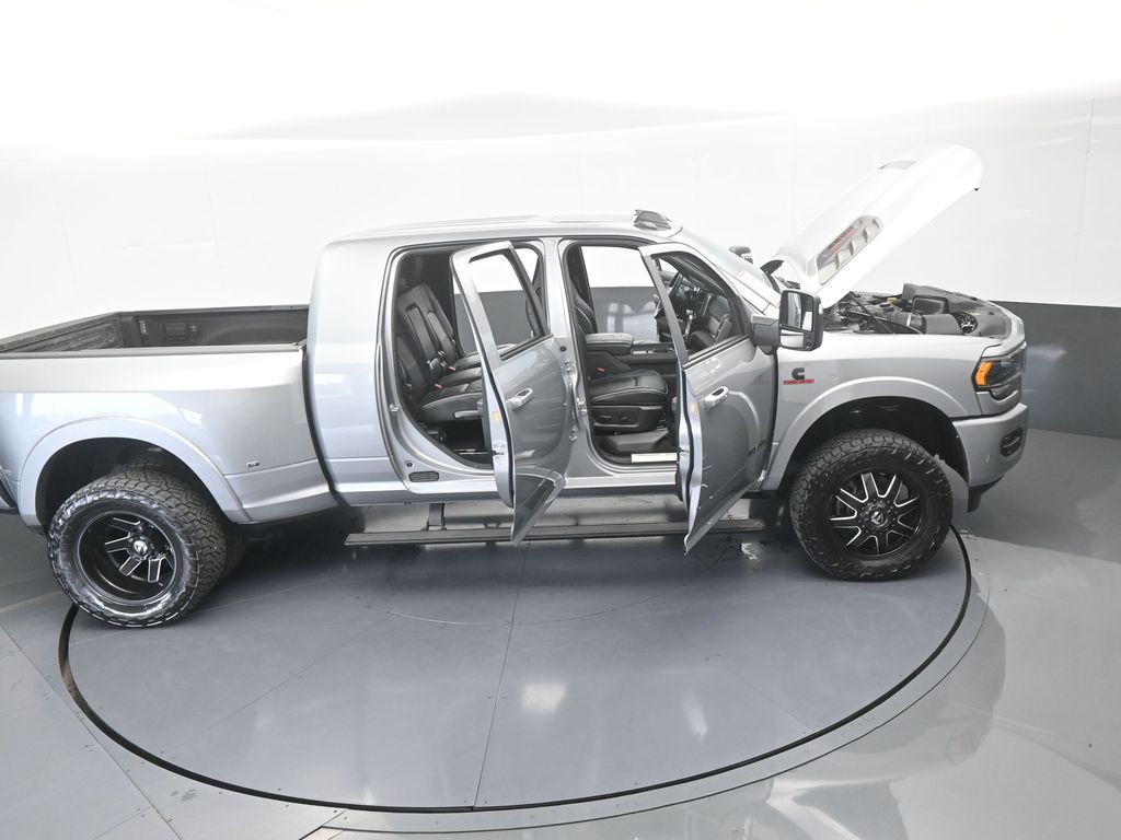 Used 2024 Billet Silver Metallic Clearcoat Ram Limited image 72