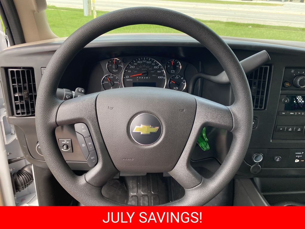 New 2026 Chevrolet Express 2500 Van