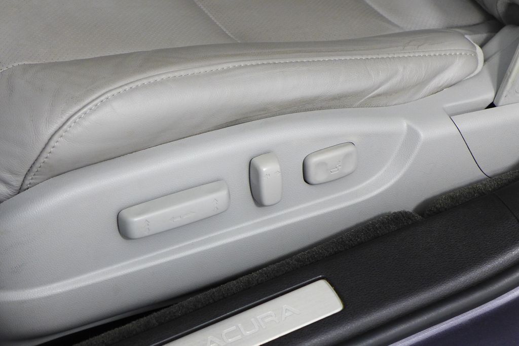 2018 Acura TLX Technology 23