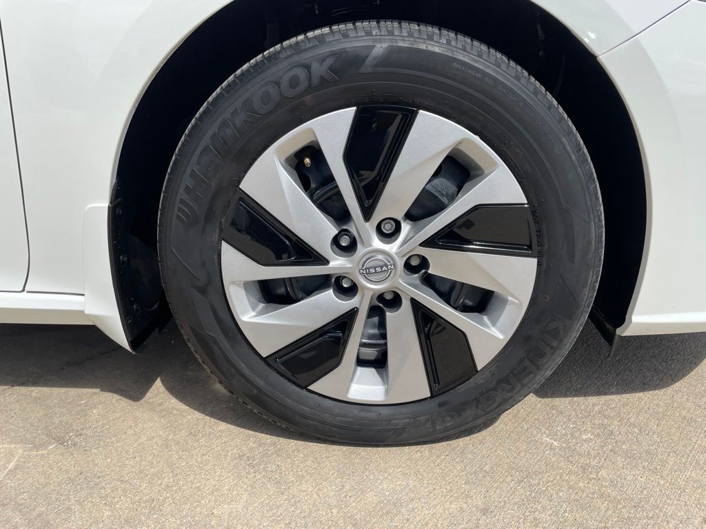 Used Car 2024 Nissan Altima  2.5 S For Sale Under $20,000 In Georgetown, Texas