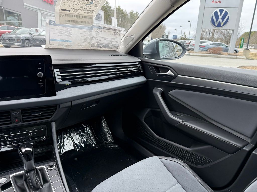 New 2026 Gray Volkswagen 1.5T SE image 32