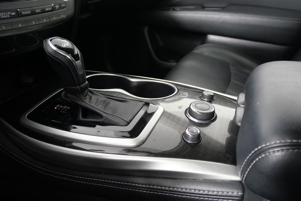 2017 INFINITI QX60 Base 25