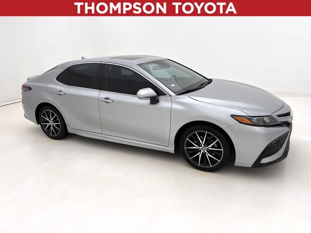 Celestial Silver Metallic 2024 Toyota Camry Sedan Front-Wheel Drive 8-Speed Automatic
