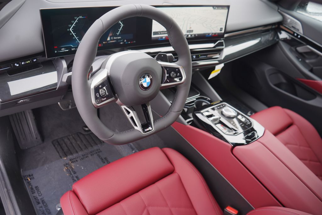 2025 BMW 5 Series 530i 13