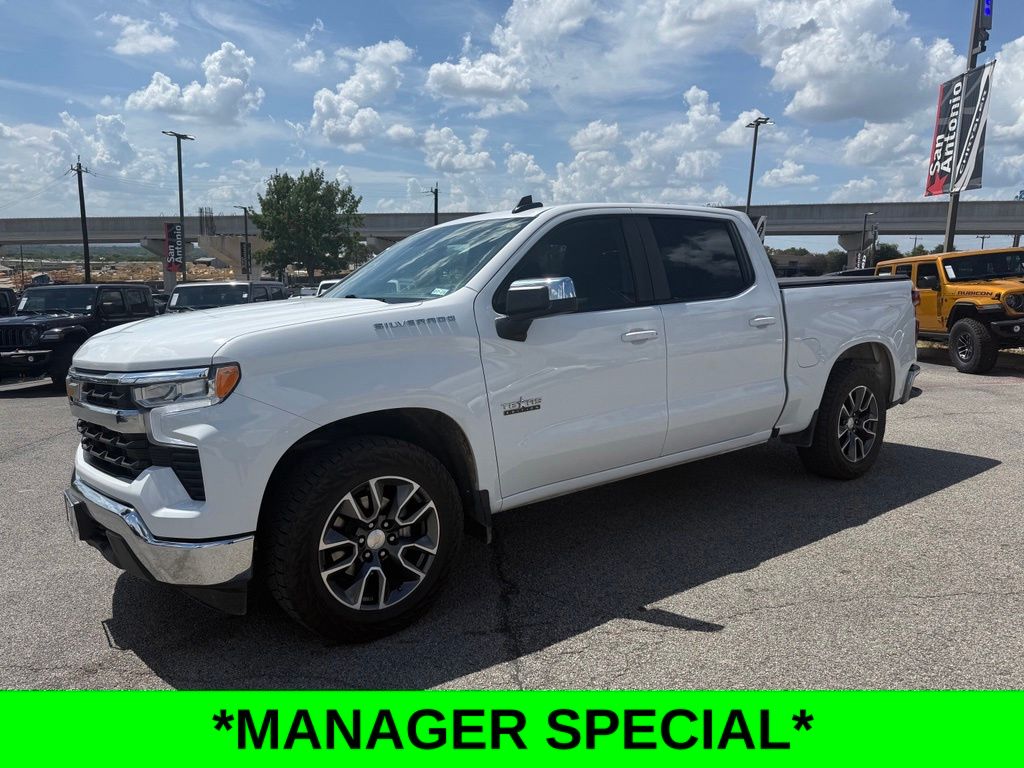 Used 2024 White Chevrolet LT image 2