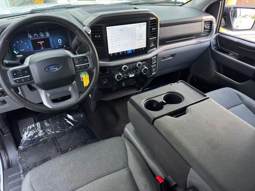 2025 Ford F-150 XLT - 2