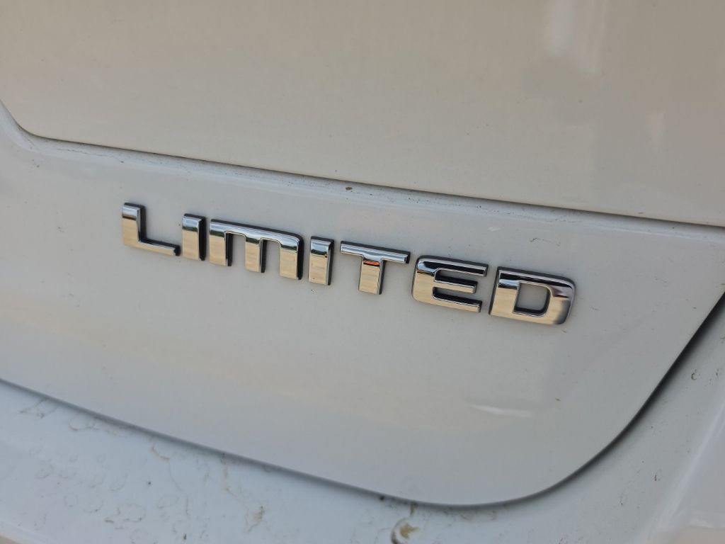 Used 2021 White Jeep Limited image 18