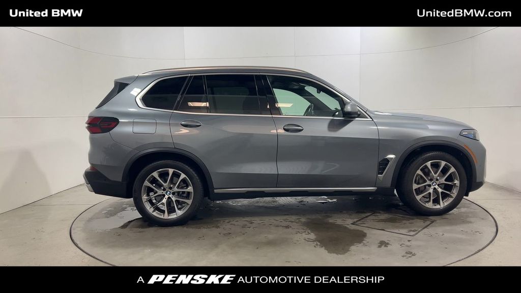 Thumbnail: 2025 BMW X5 - 9