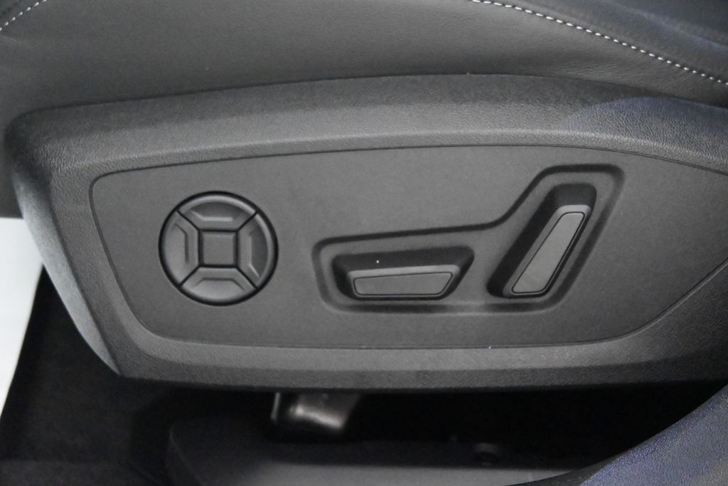 Thumbnail: 2025 Audi A5 - 25