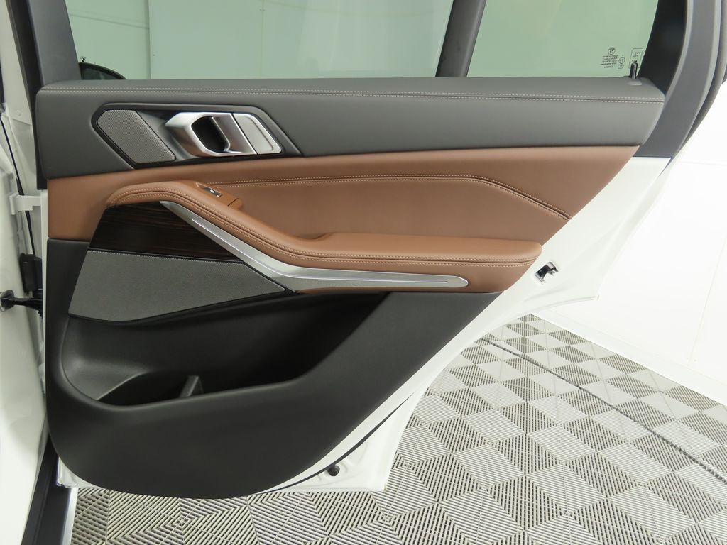 Thumbnail: 2026 BMW X5 - 28