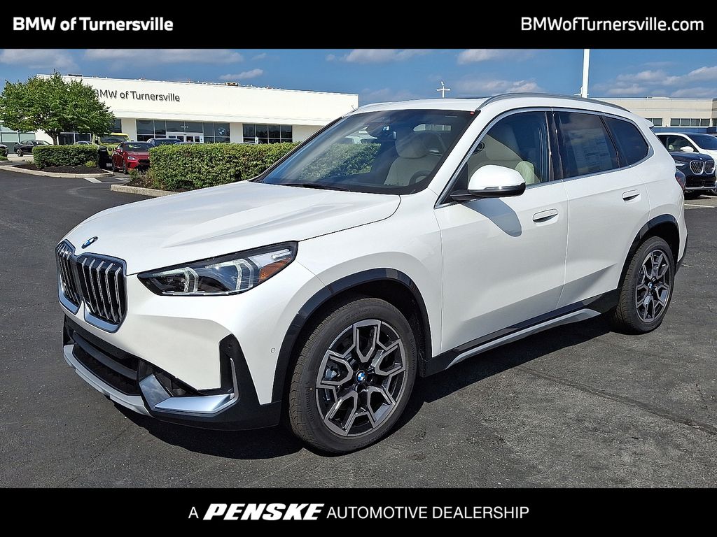 Thumbnail: 2025 BMW X1 - 1