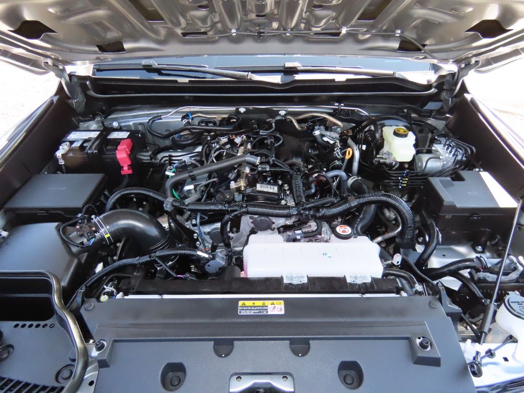 2025 Toyota Tacoma SR5 29