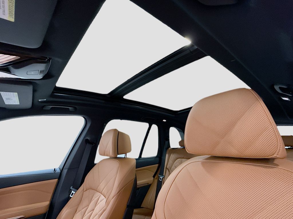 Thumbnail: 2026 BMW X5 - 12
