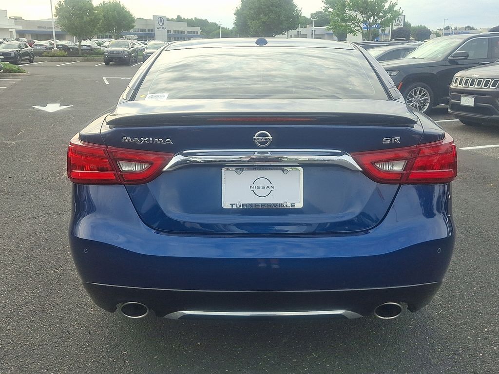 Thumbnail: 2017 Nissan Maxima - 5