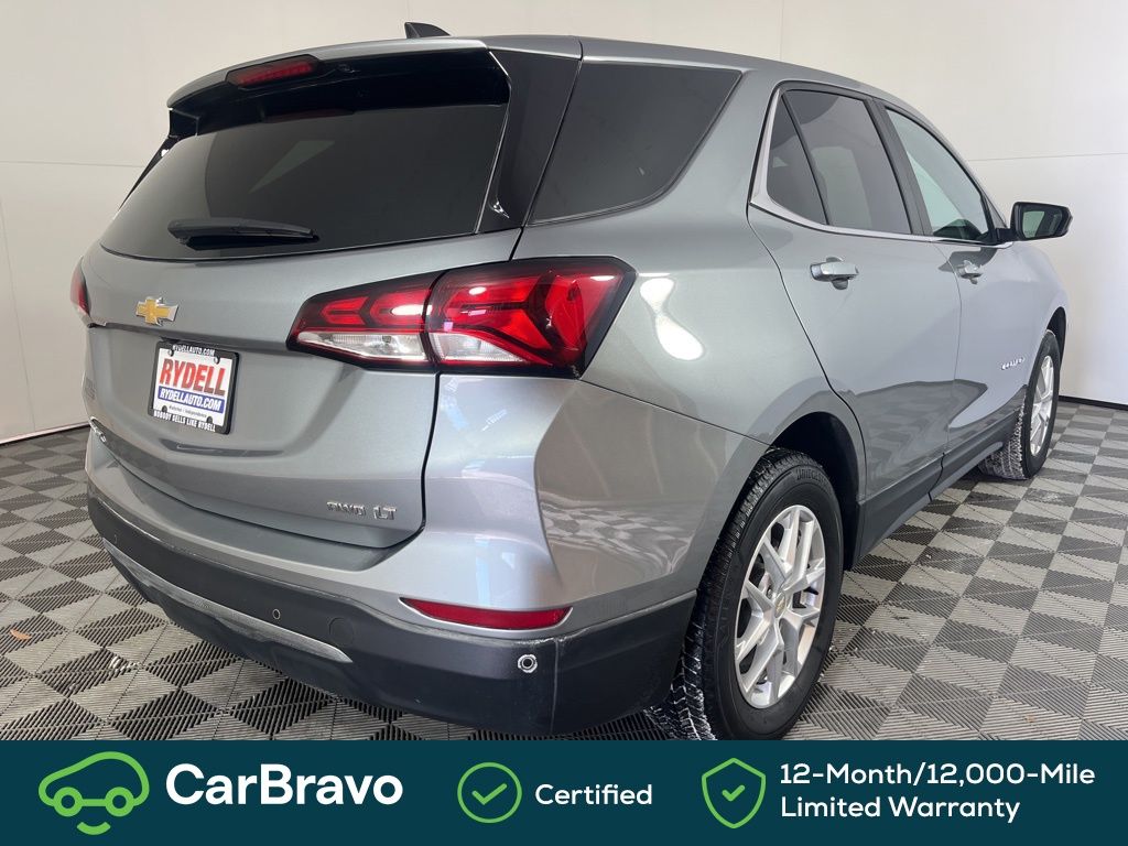 View vehicle photo 5