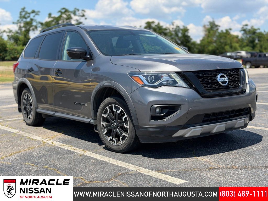 2020 Nissan Pathfinder SL 2WD's photo