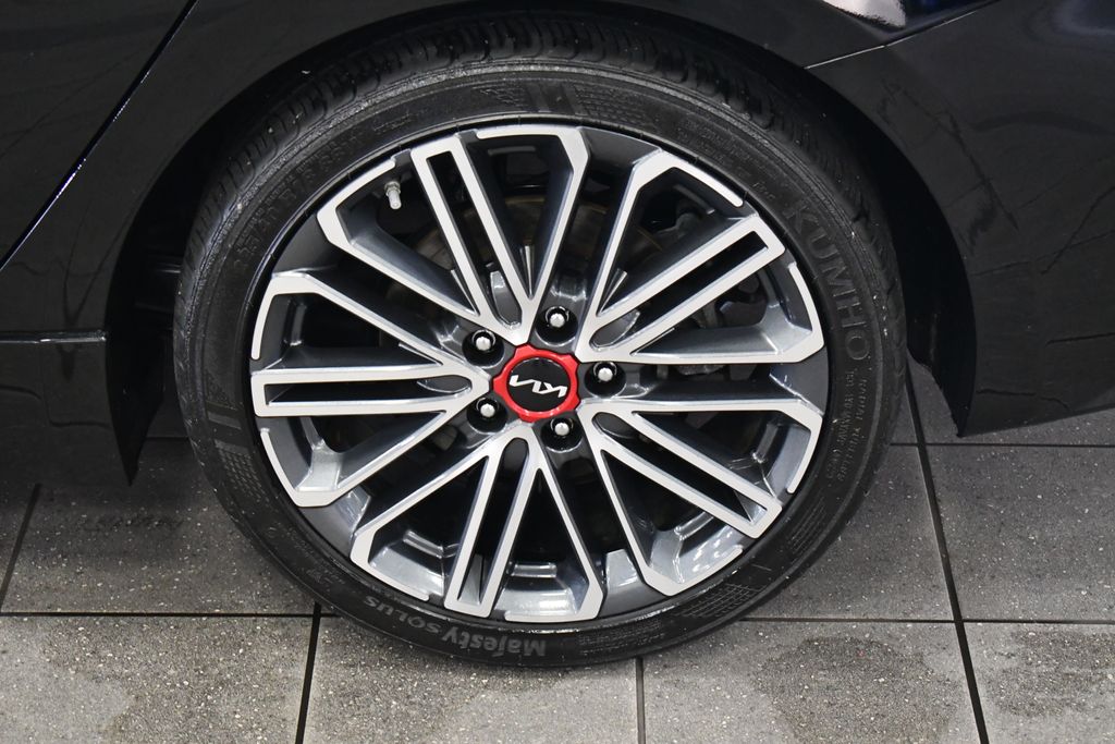 Thumbnail: 2023 Kia Forte - 13