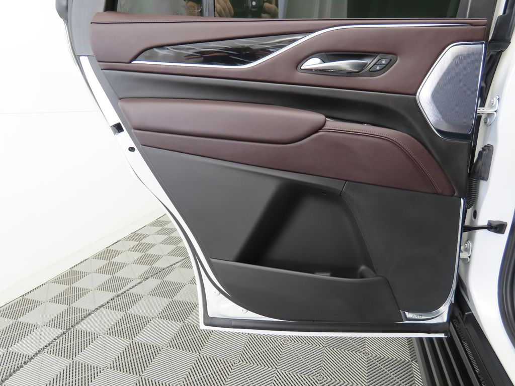 2024 Cadillac Escalade V 27