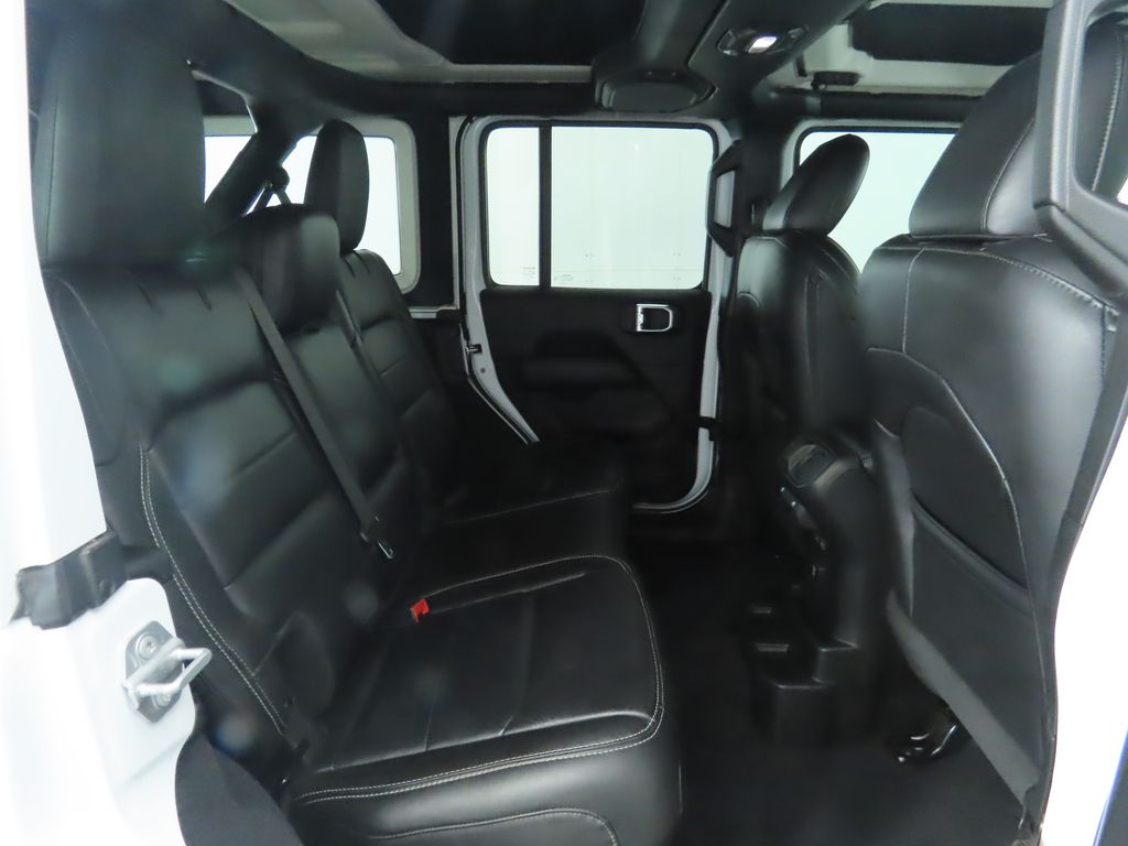 Thumbnail: 2018 Jeep Wrangler - 23