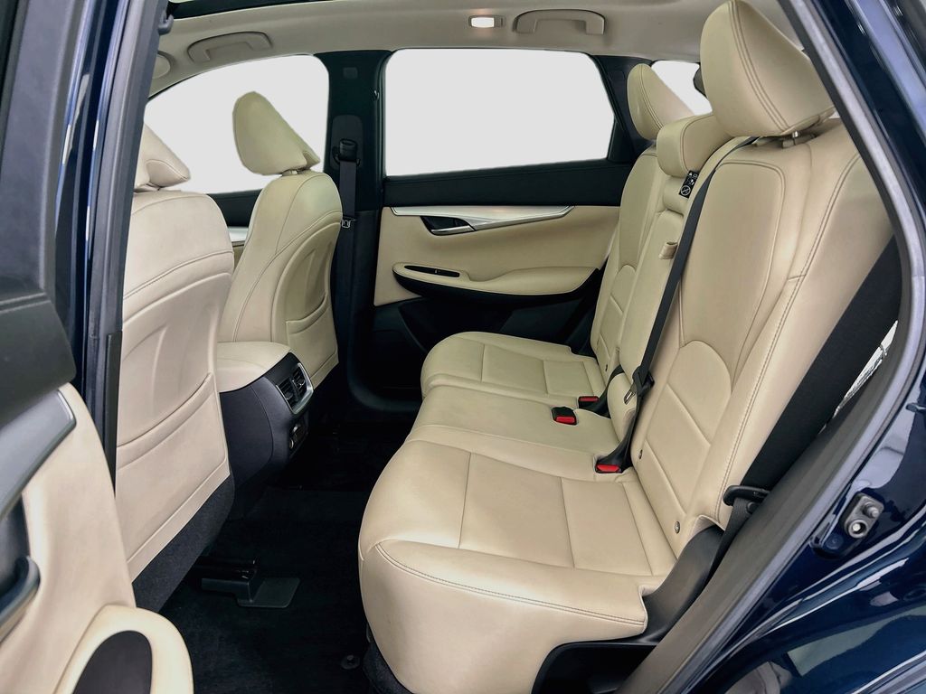 Thumbnail: 2019 INFINITI QX50 - 20