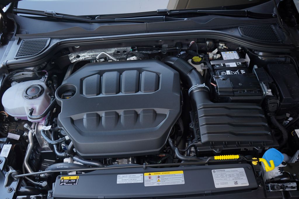 Thumbnail: 2025 Volkswagen Golf - 13