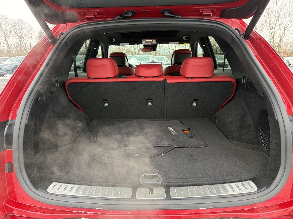 Thumbnail: 2025 Genesis GV70 - 22