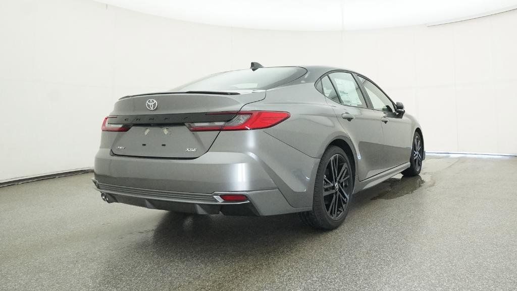 Thumbnail: 2025 Toyota Camry - 11