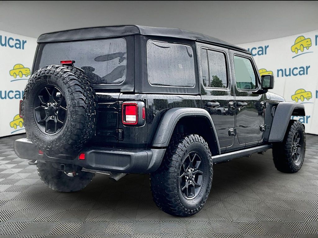 2024 Jeep Wrangler — photo 6