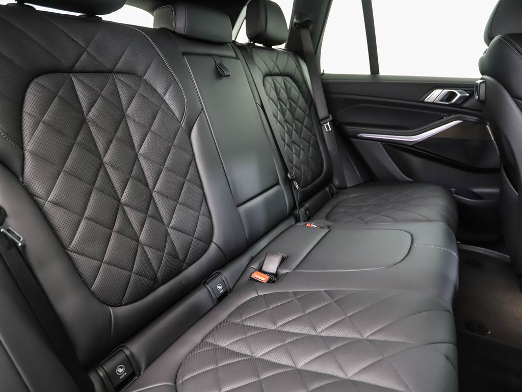 2023 BMW X5 xDrive40i 28