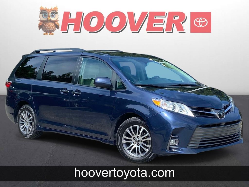 2019 Toyota Sienna XLE Premium