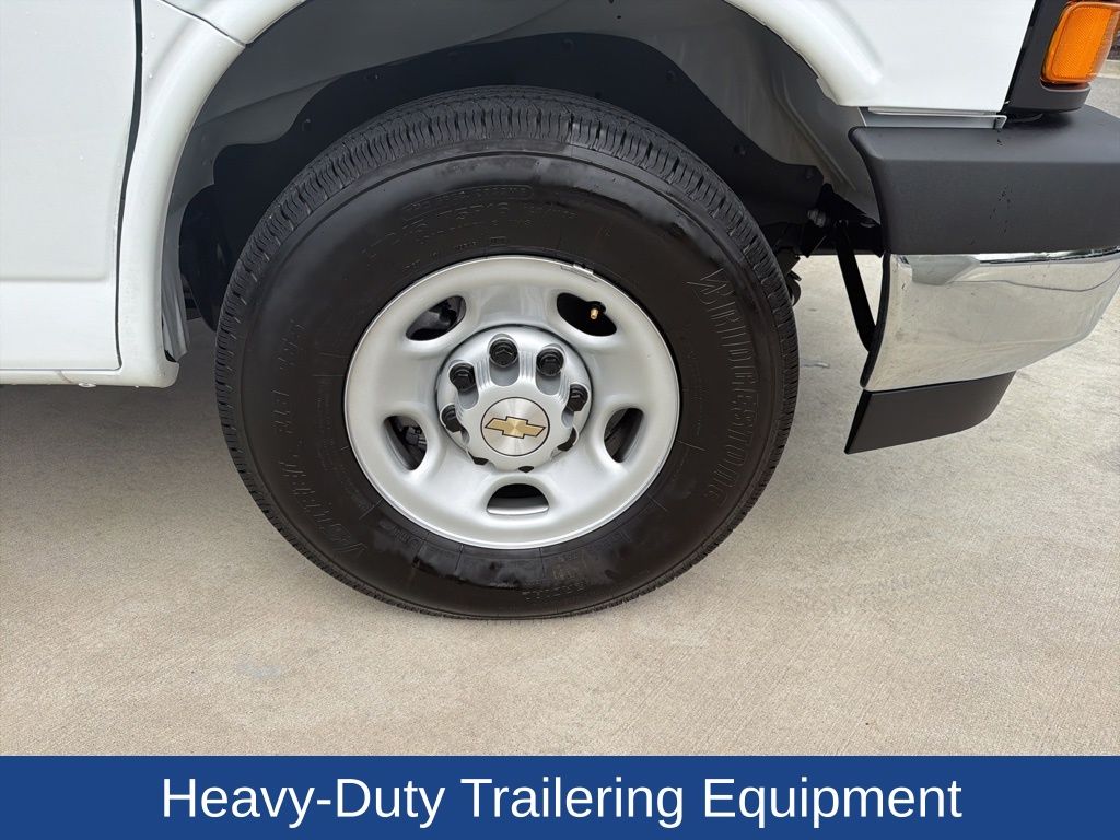 2026 Chevrolet Express Cargo 2500 Extended Wheelbase, WT, RWD