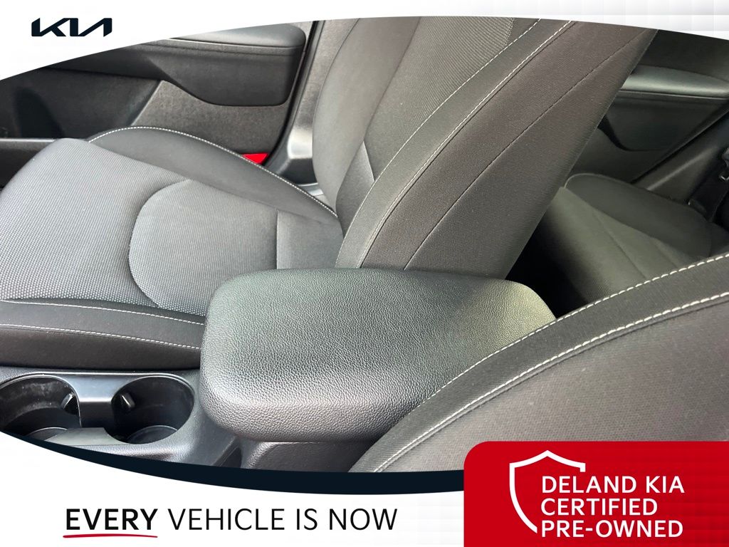2024 Kia Forte LXS - Photo 25