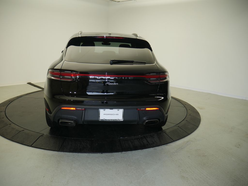 Thumbnail: 2023 Porsche Macan - 6