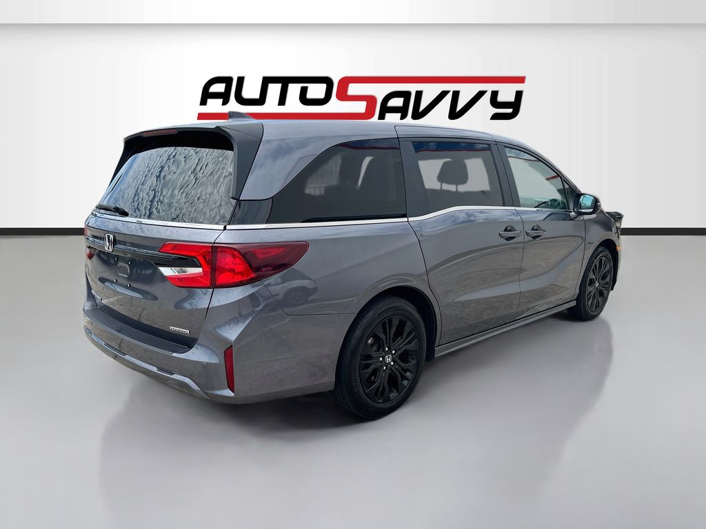 Used 2025 Gray Honda Touring image 7