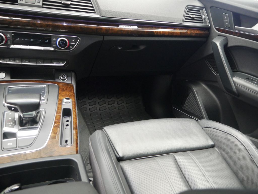 Thumbnail: 2018 Audi Q5 - 32