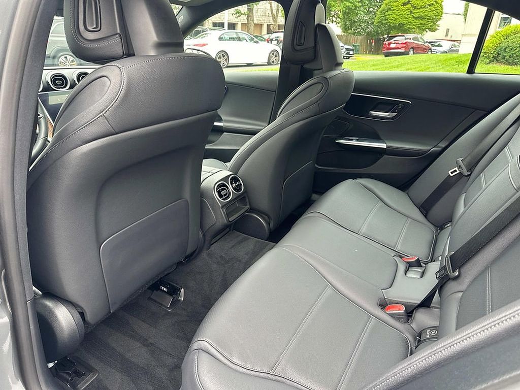 Thumbnail: 2024 Mercedes-Benz C-Class - 30