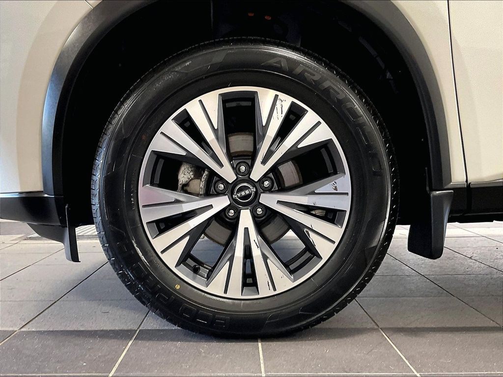 2023 Nissan Rogue — photo 7