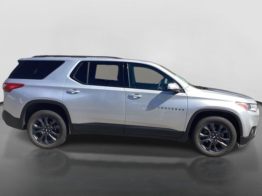Used 2021 Chevrolet Traverse SUV