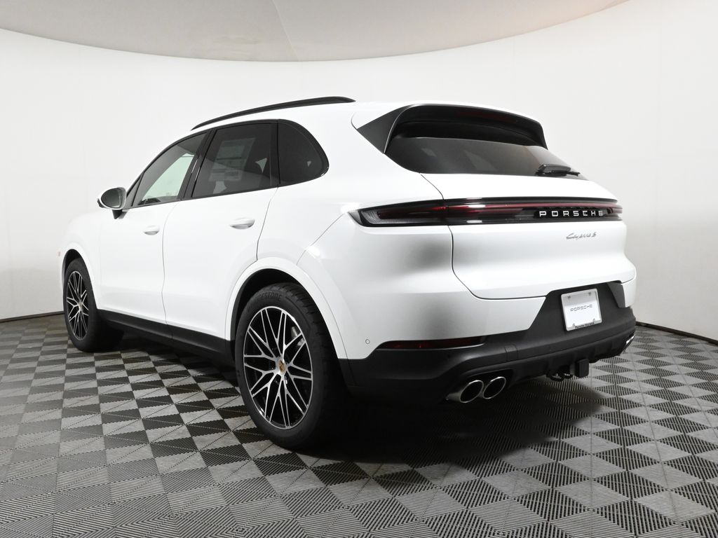 Thumbnail: 2025 Porsche Cayenne - 3