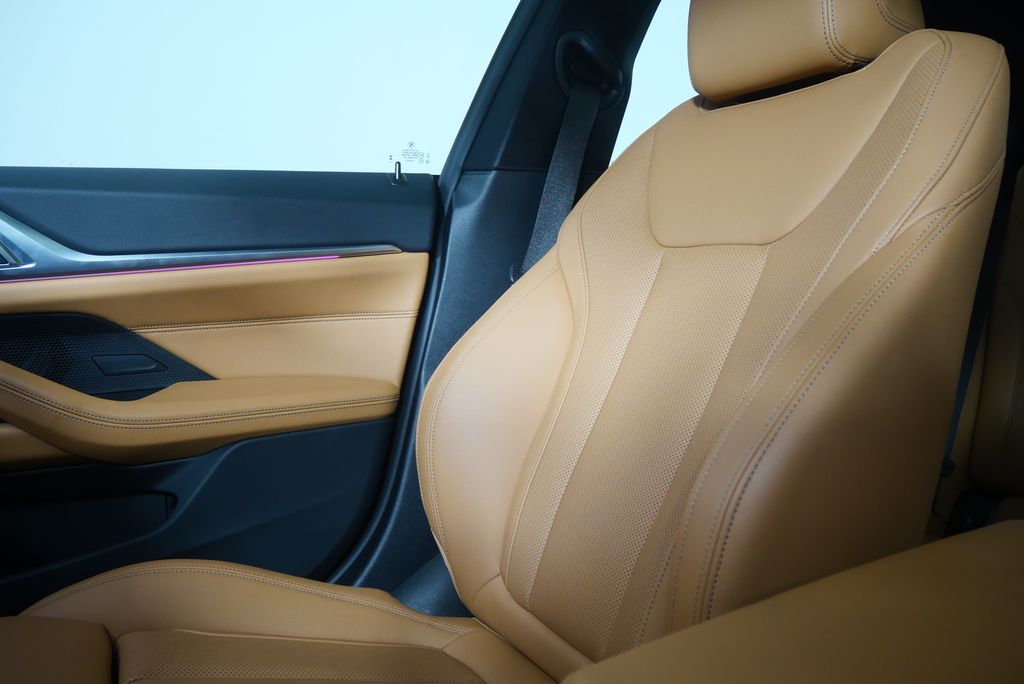 Thumbnail: 2023 BMW i4 - 25